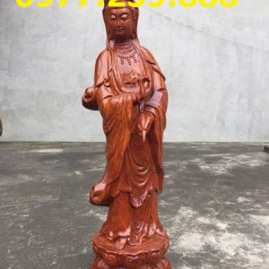 Phật Bà cầm bình trút xuống gỗ hương